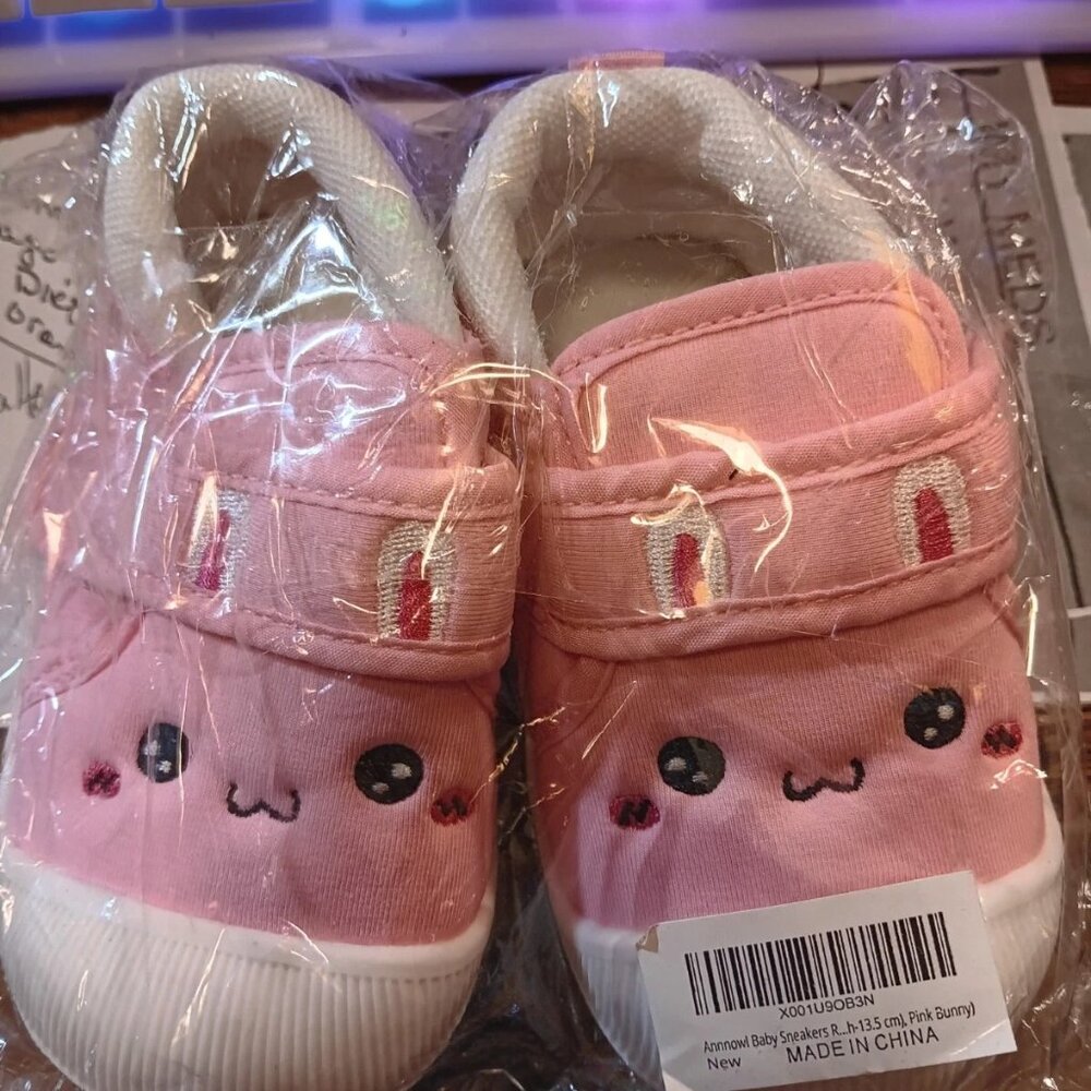 New Pink bunny toddler baby sneakers - ADORABLE !! SIZE CHART in photos LQQK-ZEE